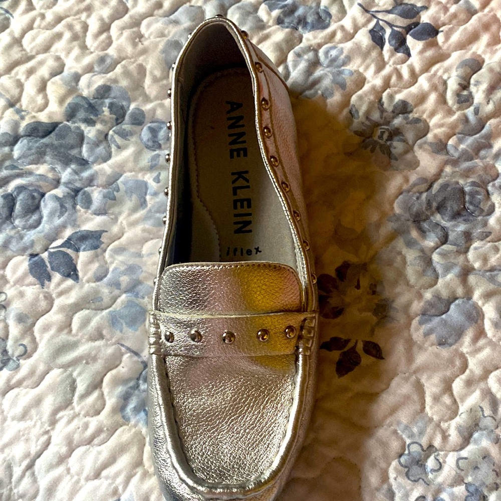 Anne Klein Womens Loafers Silver Flats w studs Sz 8 wore once